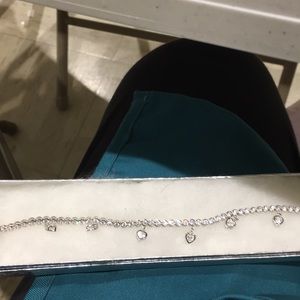 Beautiful hanging heart bracelet